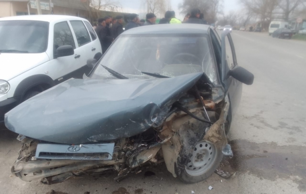 Xaçmazda minik avtomobilləri toqquşub, 4 nəfər xəsarət alıb VİDEO