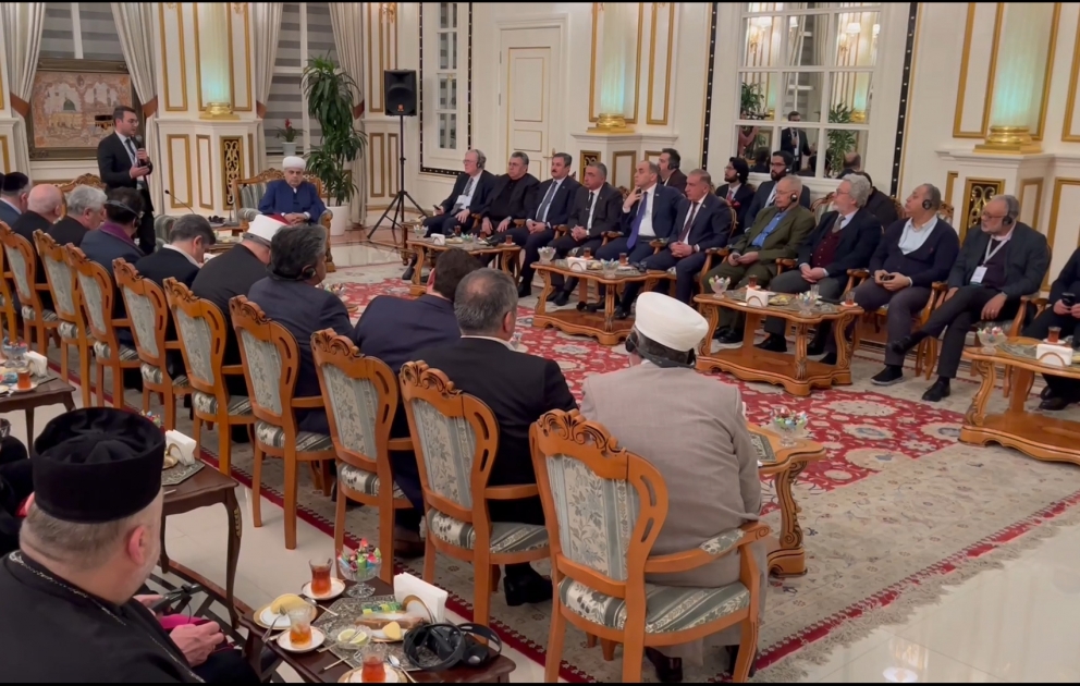 QMİ sədri islamofobiya ilə mübarizəyə dair beynəlxalq konfransın iştirakçıları ilə görüşüb VİDEO