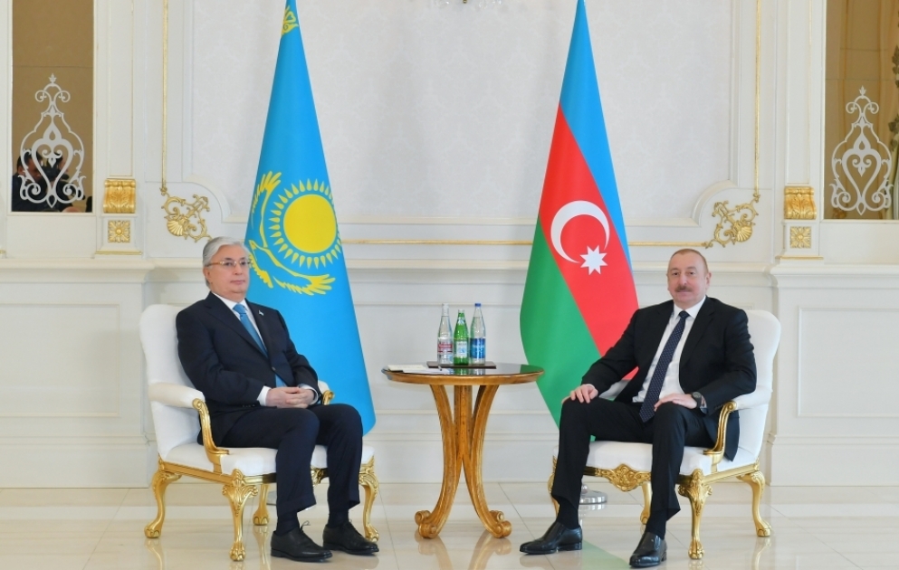 Azərbaycan Prezidenti İlham Əliyevin Qazaxıstan Prezidenti Kasım-Jomart Tokayev ilə məhdud tərkibdə görüşü olub  YENİLƏNİB VİDEO