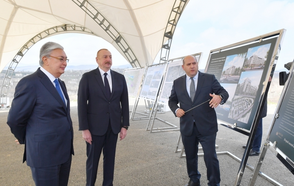 Presidents of Azerbaijan and Kazakhstan viewed master plan of Fuzuli VIDEO