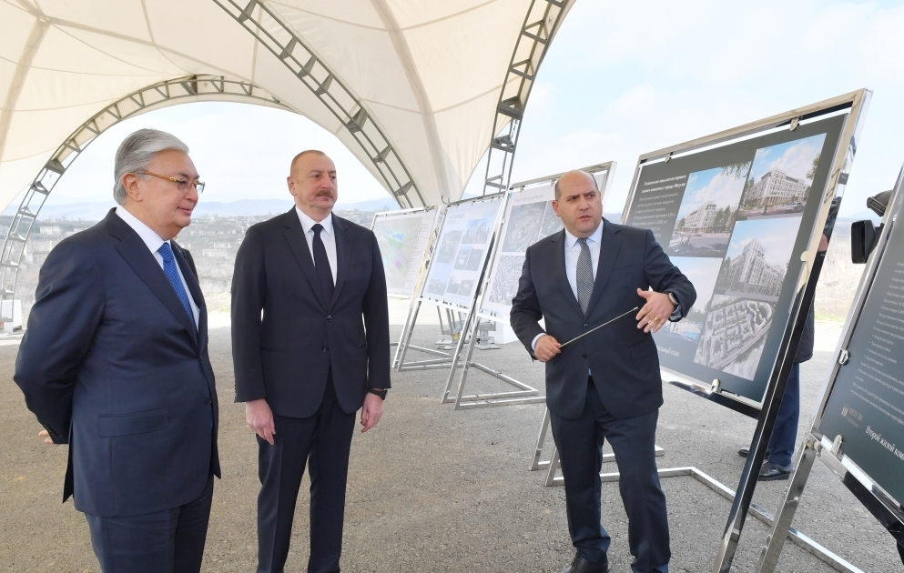 Les présidents azerbaïdjanais et kazakh prennent connaissance du plan général de la ville de Fuzouli  MIS A JOUR VIDEO