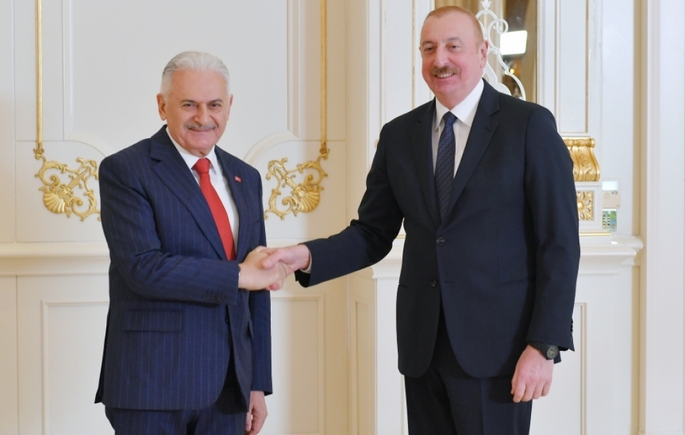 Le président azerbaïdjanais reçoit le président du Conseil des sages de l’Organisation des États turciques  VIDEO