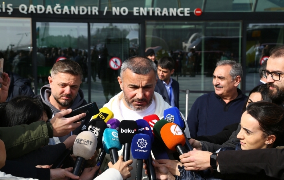 Qurban Qurbanov: İngilis hakimə yaraşmayan qırmızı vərəqə oldu VİDEO