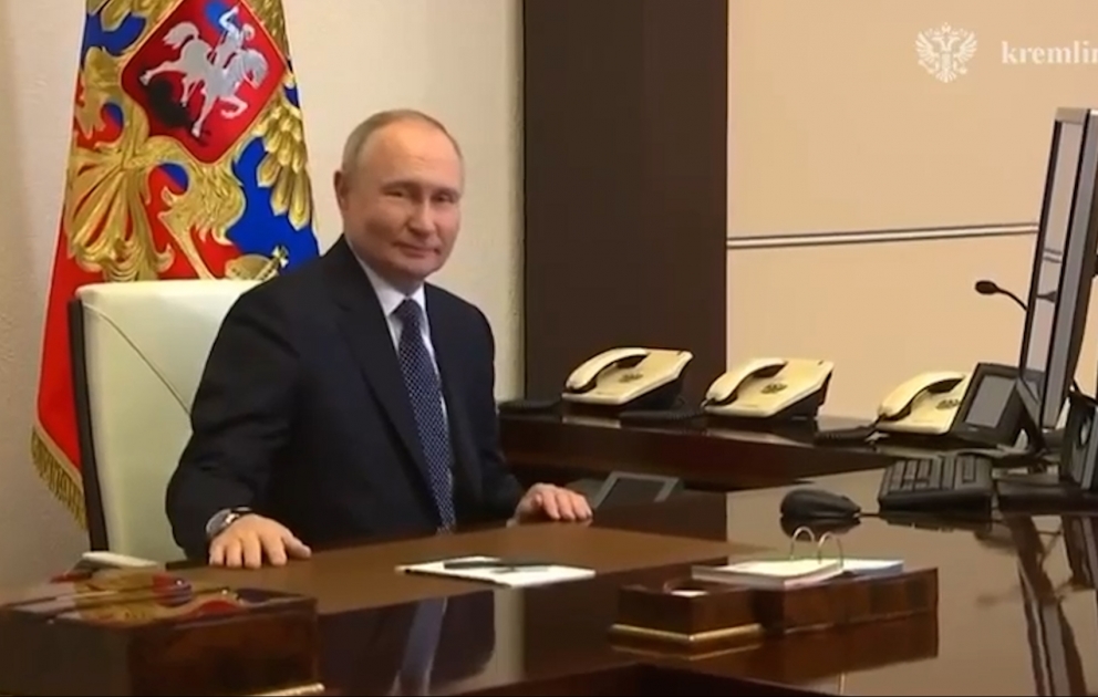 Vladimir Putin prezident seçkilərində səs verib VİDEO