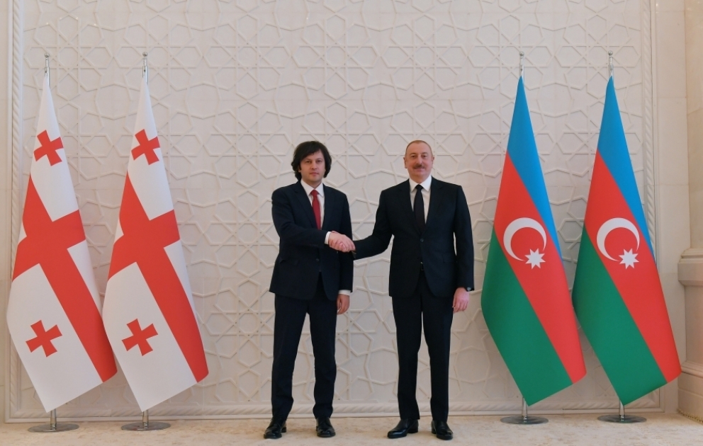 Präsident Ilham Aliyev und georgischer Premierminister Irakli Kobakhidze treffen sich zu Vier-Augen-Gespräch VIDEO