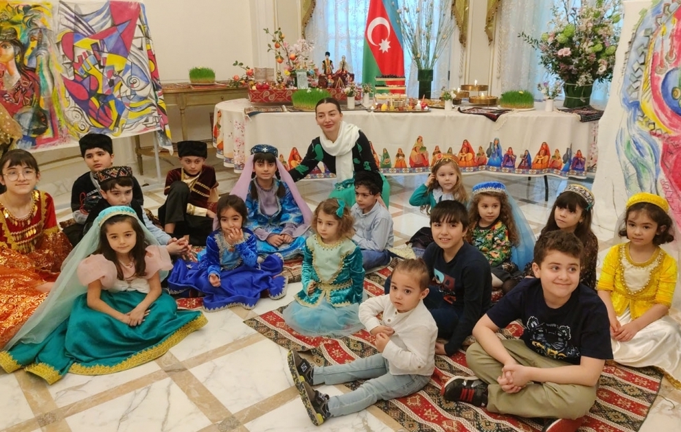 Parisdə “Natəvan” məktəbində Novruz bayramı qeyd edilib VİDEO