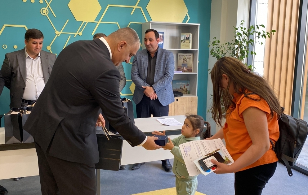 Another 35 families relocated to Fuzuli city get house keys VIDEO