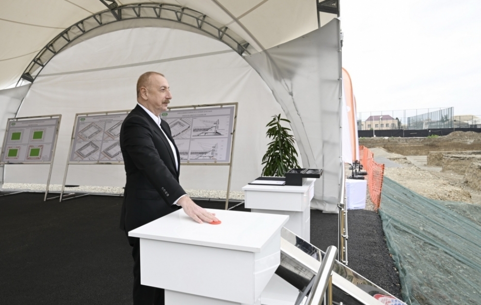 Pose de la première pierre du Stade urbain de Gandja  MIS A JOUR  VIDEO