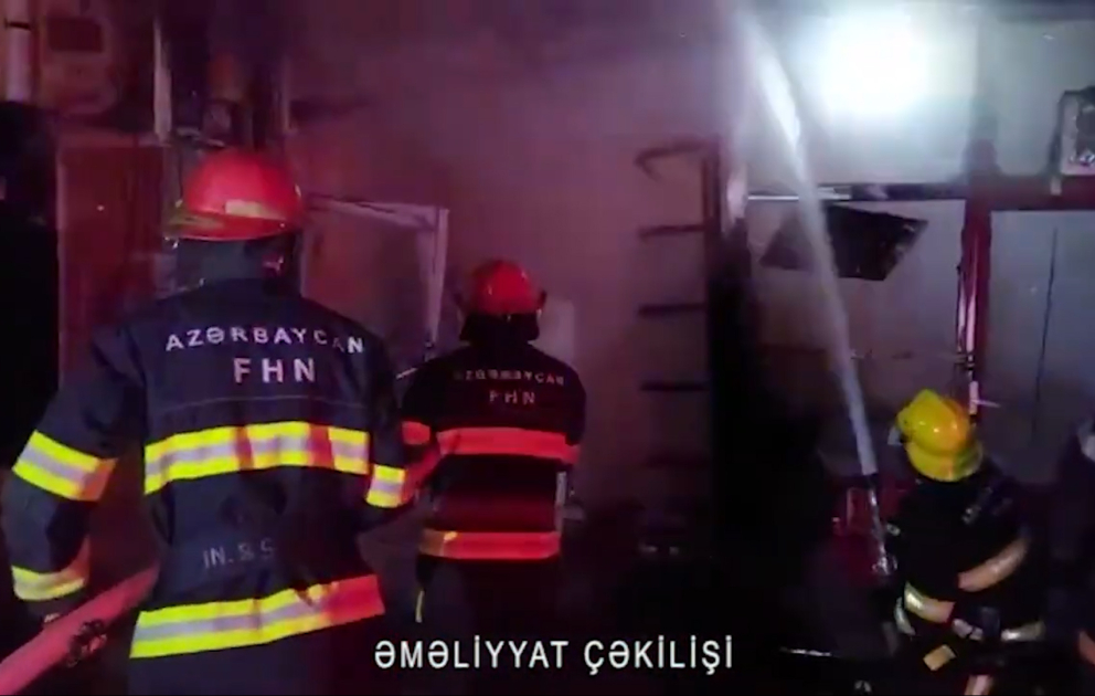 Şəmkirdə mağazada yanğın baş verib VİDEO