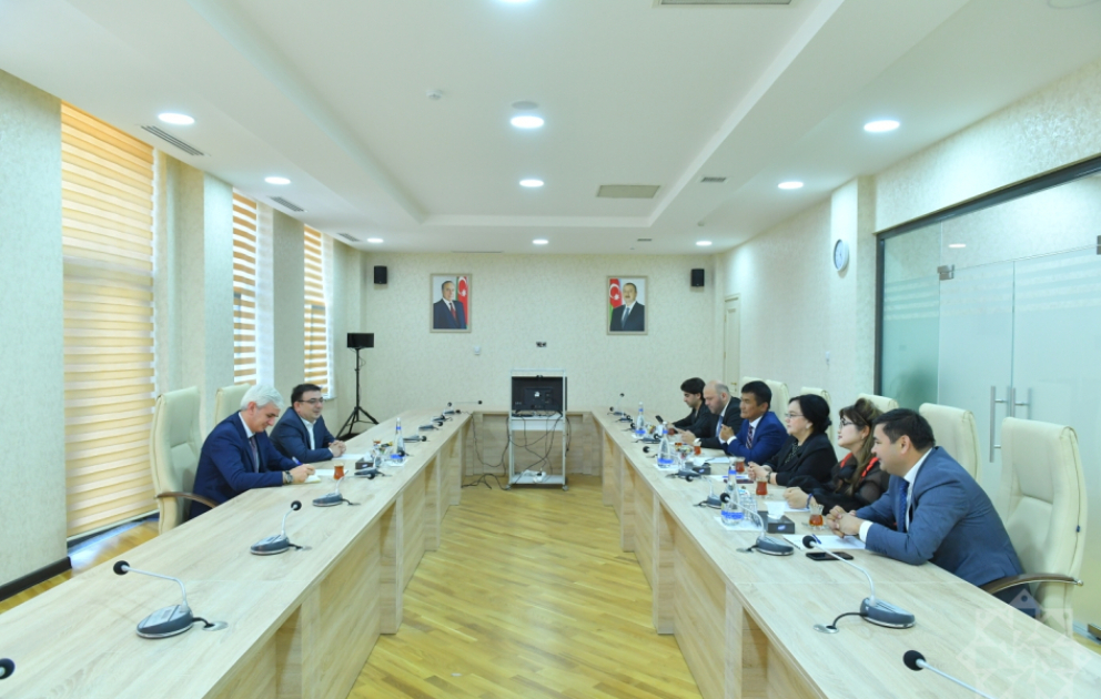 Des journalistes ouzbeks visitent l’AZERTAC VIDEO