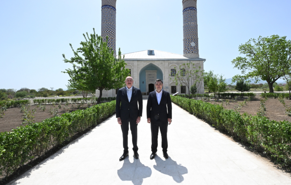 Agdam : les présidents azerbaïdjanais et kirghiz participent à la réouverture de la Mosquée Juma restaurée  MIS A JOUR VIDEO