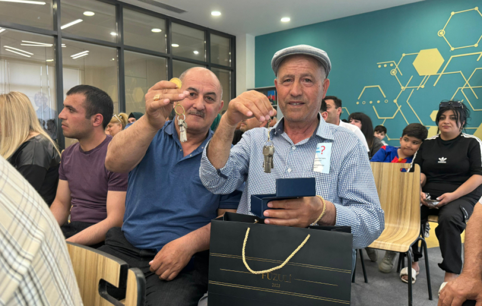 Another 39 families relocated to Fuzuli city get house keys VIDEO