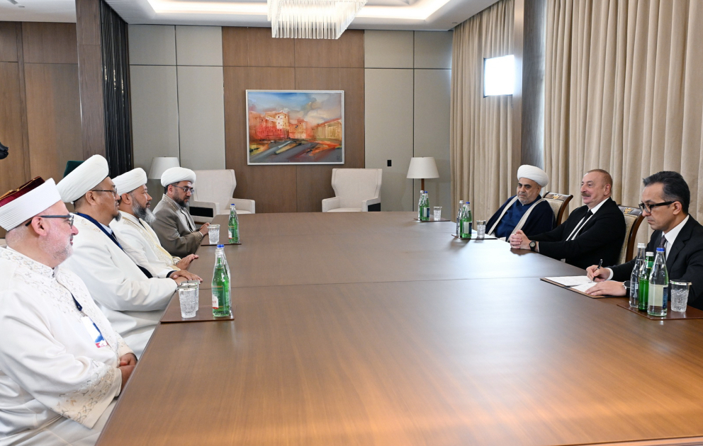 Le président Aliyev reçoit une délégation de dirigeants religieux des Etats membres et observateurs de l’Organisation des Etats turciques MIS A JOUR VIDEO