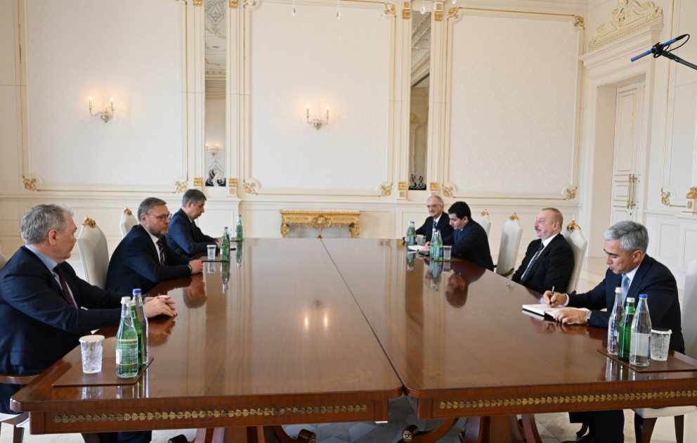 President Ilham Aliyev received Deputy Speaker of Russian Federation Council and Chairman of State Duma Committee VIDEO