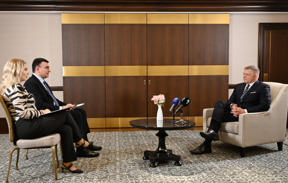 Slovakiyanın Baş naziri AZƏRTAC-a və AzTV-yə müsahibə verib  YENİLƏNİB VİDEO