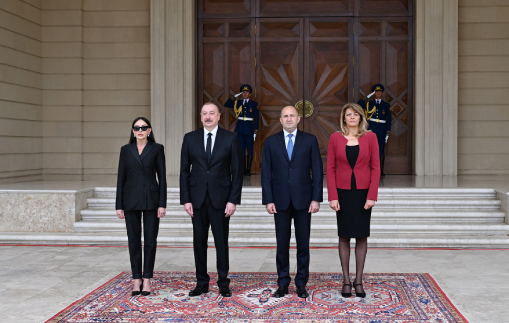 Offizieller Empfang von Bulgariens Präsident in Baku VIDEO