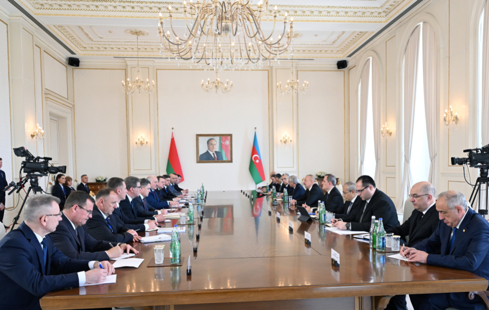 President Ilham Aliyev held expanded meeting with President Aleksandr Lukashenko VIDEO