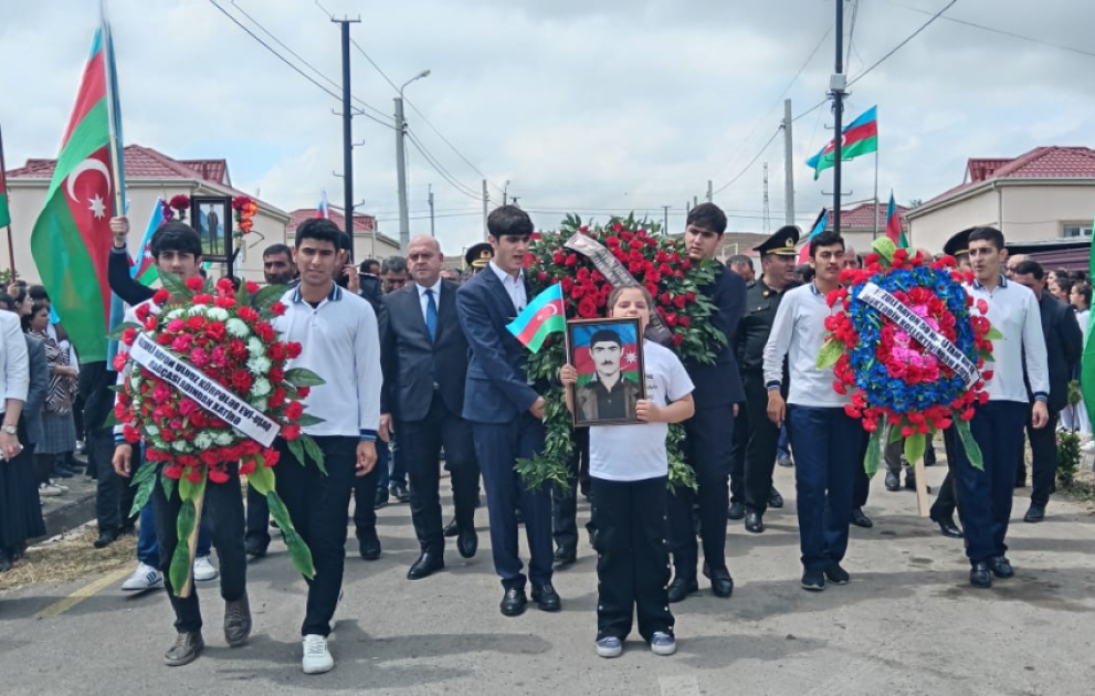 Обнаруженные в Эдилли останки шехида Новруза Гулиева похоронены в Физули ВИДЕО