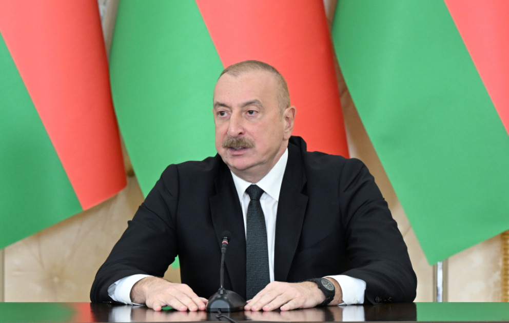 Prezident İlham Əliyev: Belarus şirkətlərini azad olunmuş ərazilərin bərpası prosesinə fəal qoşulmağa dəvət edirik VİDEO