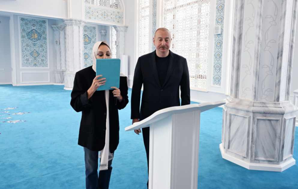 Le président Ilham Aliyev et la première dame Mehriban Aliyeva participent à l’inauguration de la mosquée de Zenguilan VIDEO