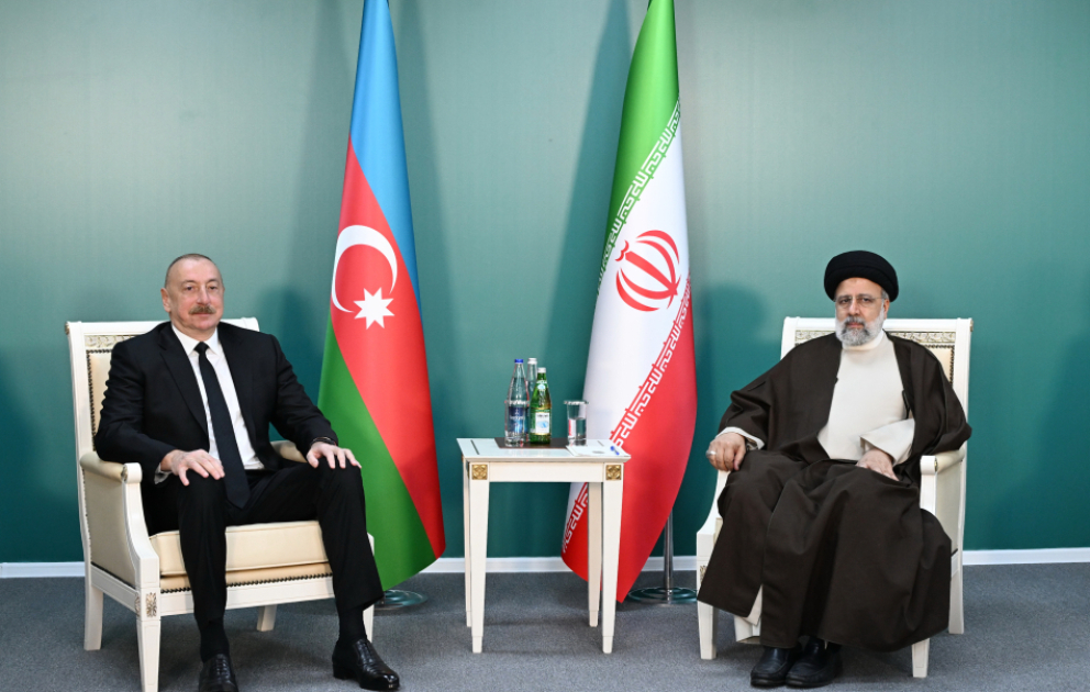 Presidents of Azerbaijan and Iran met in the presence of delegations VIDEO