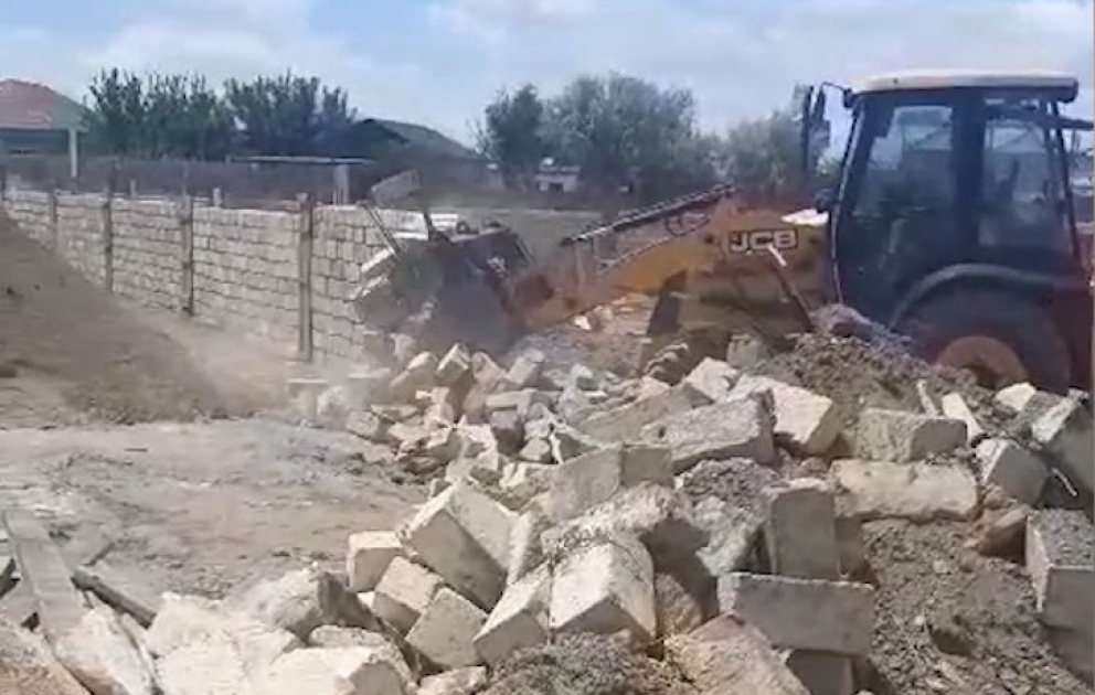 Sumqayıtda qanunsuz tikintinin qarşısı alınıb VİDEO