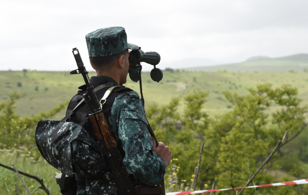 Журналисты ознакомились с деятельностью пограничных боевых пунктов в освобожденных селах Газаха ВИДЕО