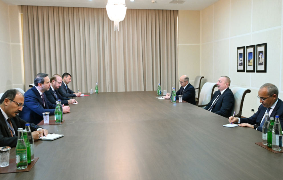 Le président Ilham Aliyev reçoit le ministre turc de l'Énergie et des Ressources naturelles MIS A JOUR VIDEO