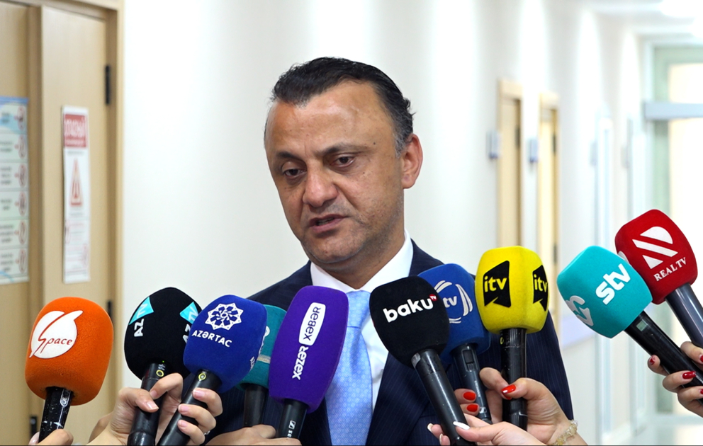 TƏBİB-in rəhbəri bazar günü xəstəxanalarda həkim çatışmazlığı olması barədə iddiaya münasibət bildirib VİDEO