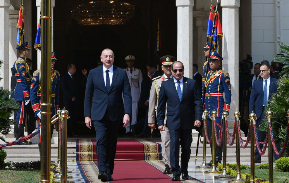 Offizieller Empfang des aserbaidschanischen Präsidenten in Kairo VIDEO