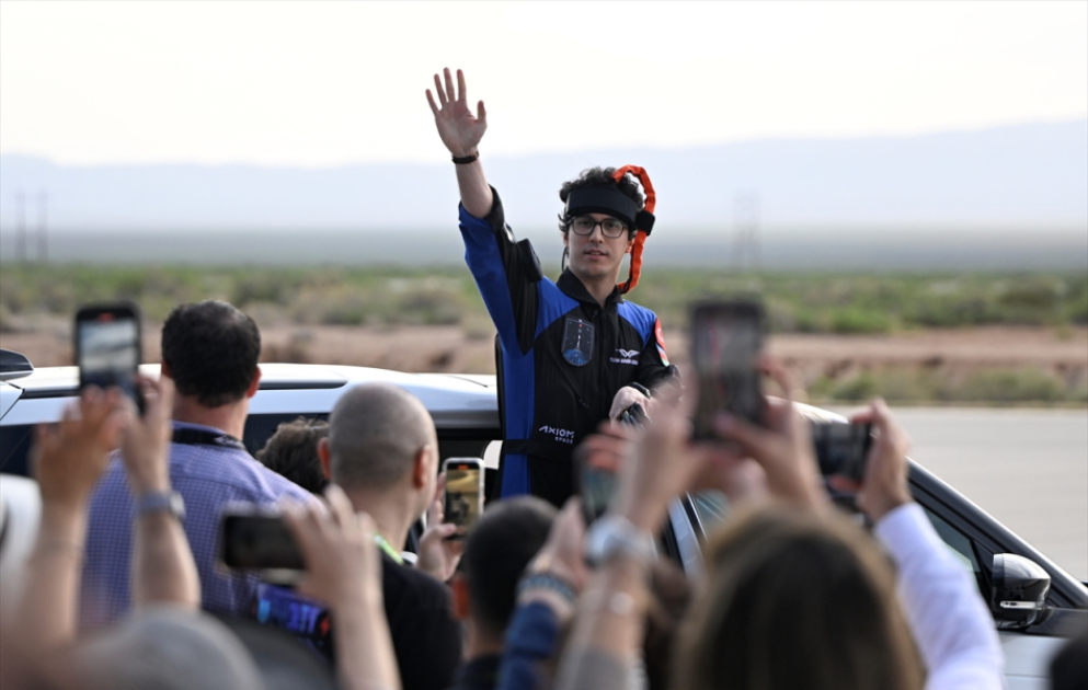 Turkiye`s astronaut of Azerbaijani origin flies into space  VIDEO