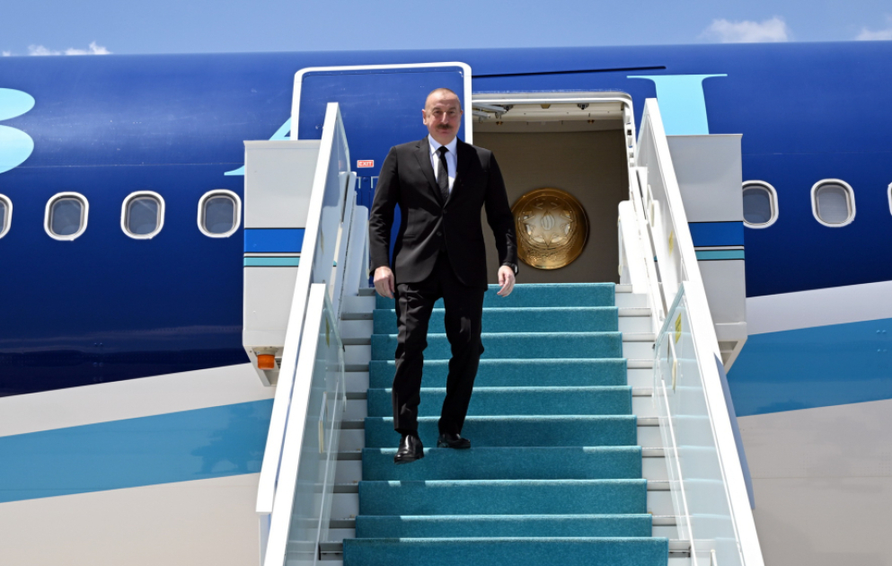 Präsident Ilham Aliyev ist zu Arbeitsbesuch in der Türkei eingetroffen VIDEO