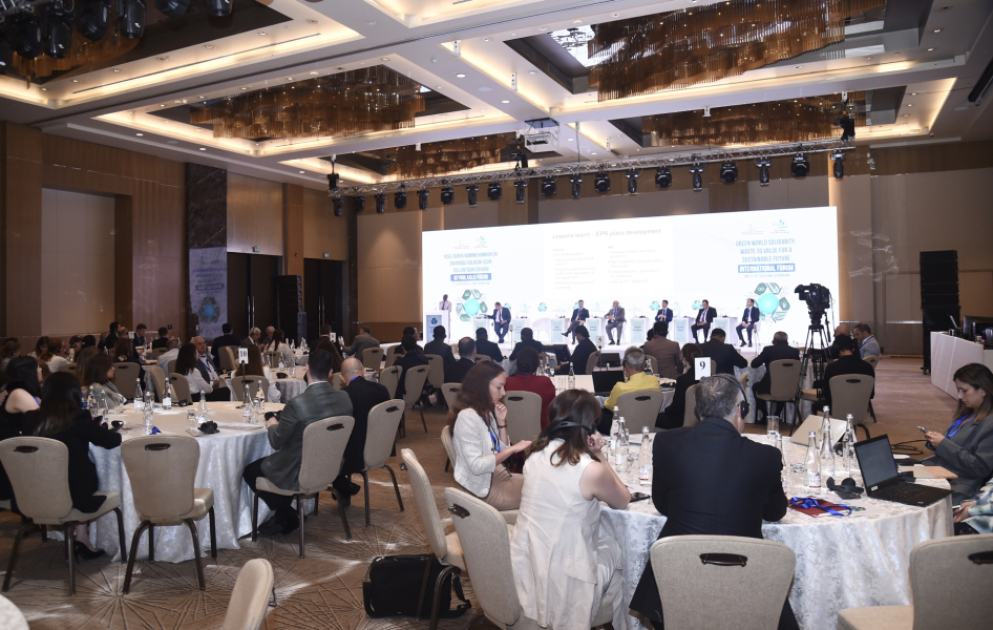 “Yaşıl dünya naminə həmrəylik: dayanıqlı gələcək üçün tullantıdan dəyərə” beynəlxalq forumu panel müzakirələrlə davam edir VİDEO