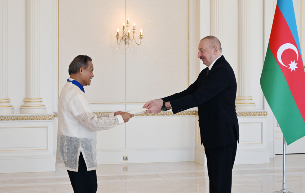President Ilham Aliyev received credentials of incoming ambassador of the Philippines VIDEO