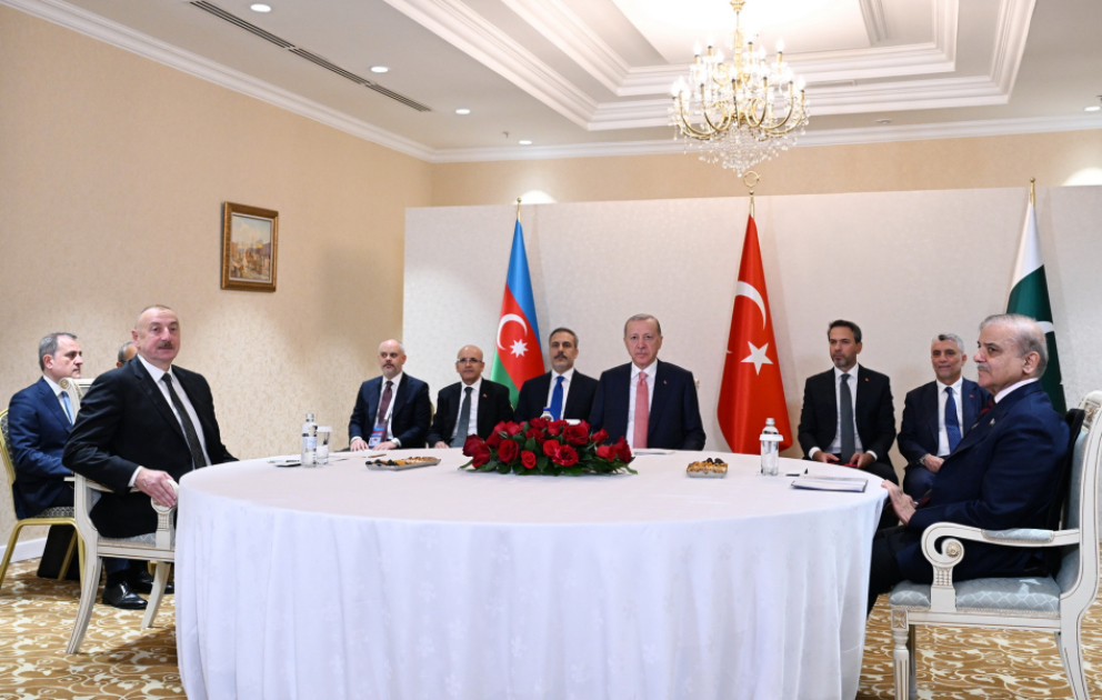 Trilateral meeting between President of Azerbaijan, President of Turkiye and Prime Minister of Pakistan was held in Astana  VIDEO