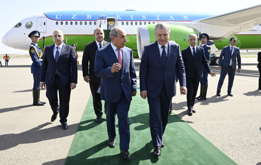 Начался визит Президента Узбекистана Шавката Мирзиёева в Азербайджан ВИДЕО
