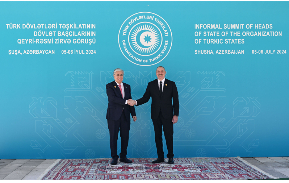 Prezident İlham Əliyev Şuşada TDT-nin Dövlət başçılarının qeyri-rəsmi Zirvə görüşündə iştirak edən dövlət və hökumət başçılarını qarşılayıb VİDEO