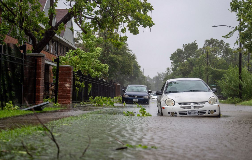 Beryl weakens to tropical depression after slamming into Texas as Category 1 hurricane VIDEO