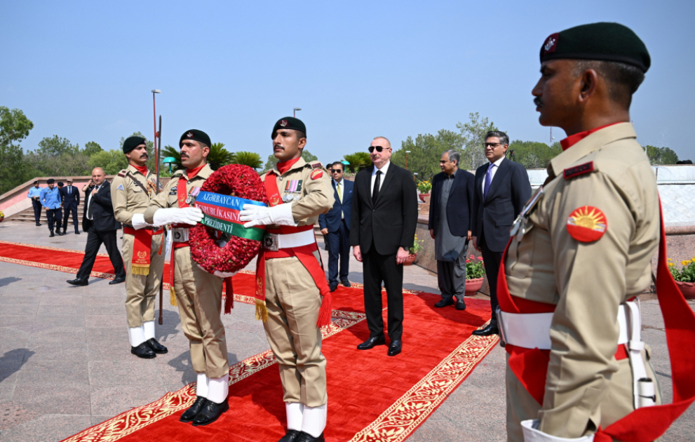 President Ilham Aliyev visited Pakistan Monument in Islamabad VIDEO