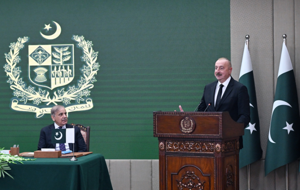 President Ilham Aliyev and Prime Minister Muhammad Shehbaz Sharif made press statements VIDEO