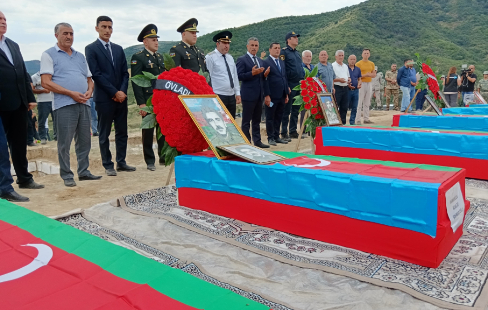 Qaradağlı faciəsində itkin düşən 6 şəhidin nəşinin qalıqları doğma kəndlərində torpağa tapşırılıb VİDEO