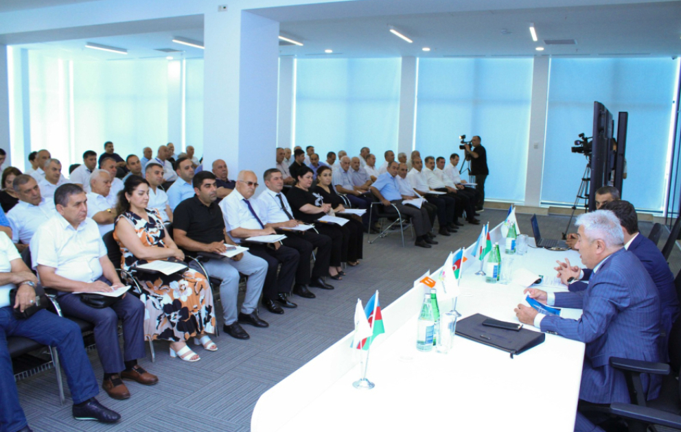 Gəncədə seçki hüququ ilə bağlı müraciətlərə baxılmasına həsr olunan regional seminar keçirilib VİDEO