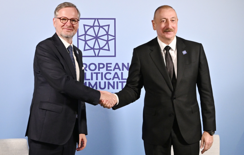 President of Azerbaijan Ilham Aliyev met with Prime Minister of the Czech Republic Petr Fiala in Oxford VIDEO