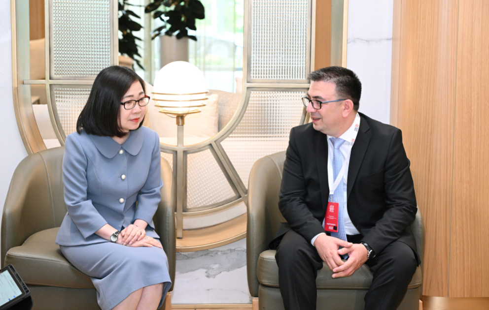 L’AZERTAC et l’agence vietnamienne VNA renouvelleront leur accord de coopération VIDEO