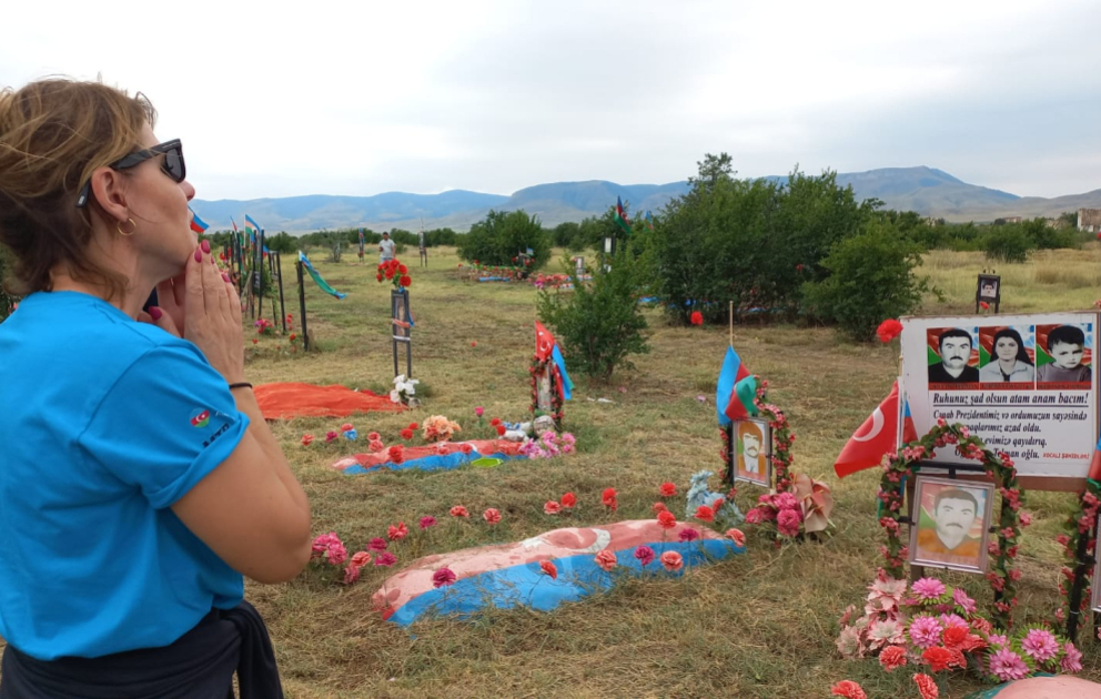 Dünyanın 13 ölkəsini təmsil edən səyyahlar Ağdamda erməni vandalizminin şahidi olublar VİDEO