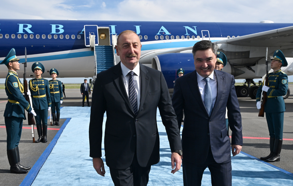 Azərbaycan Prezidenti İlham Əliyev Qazaxıstana səfərə gəlib VİDEO