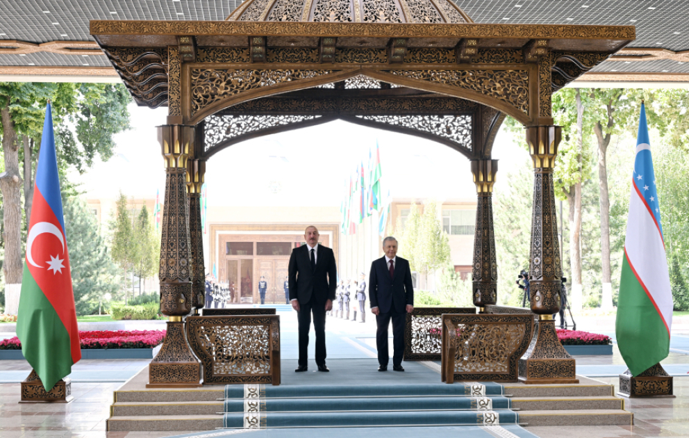 Official welcome ceremony was held for President of Azerbaijan Ilham Aliyev in Tashkent VIDEO