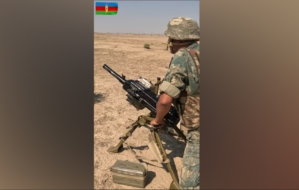 Quru Qoşunlarında minaatan və qumbaraatan heyətləri ilə döyüş atışlı məşğələlər keçirilir VİDEO