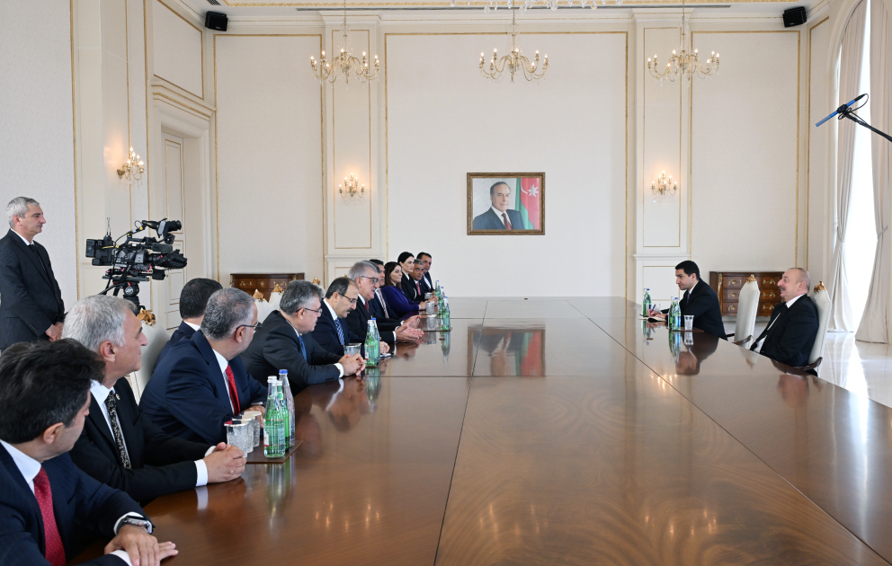 Prezident İlham Əliyev Türkiyə Böyük Millət Məclisinin nümayəndə heyətini qəbul edib  YENİLƏNİB VİDEO