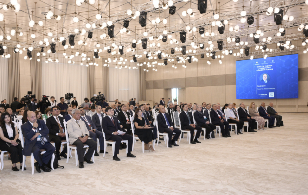 Bakıda Xaricdə Yaşayan Azərbaycanlı Alimlərin Forumu keçirilir YENİLƏNİB VİDEO